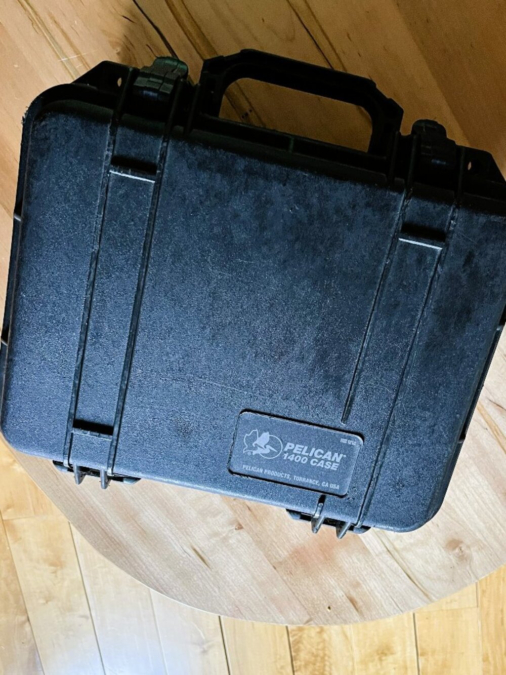 PELICAN 1400 CASE military grade protective case w/foam watertight 14 x 12 x 6"